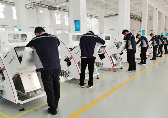 Hoge precisie 5400 pixels CCD rijst sorter 220V / 50HZ Variëteit Kw stroomvoorziening
